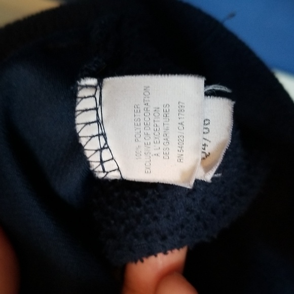 Bundle of 3 pullovers - Picture 5 of 13